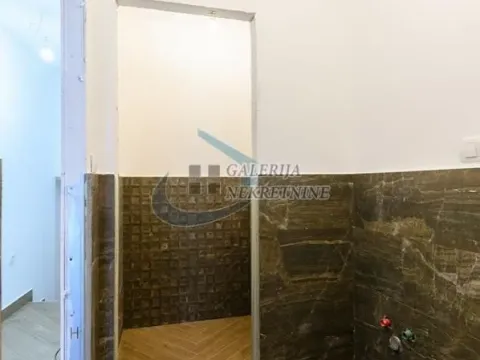 Izdavanje, poslovni prostor, 200m², Skadarlija, Beograd - image 19