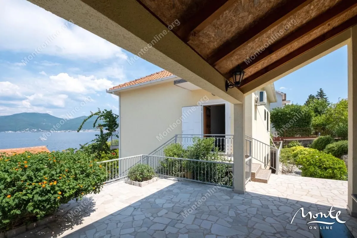 Prodaja, kuća, 147m², Krašići, Tivat