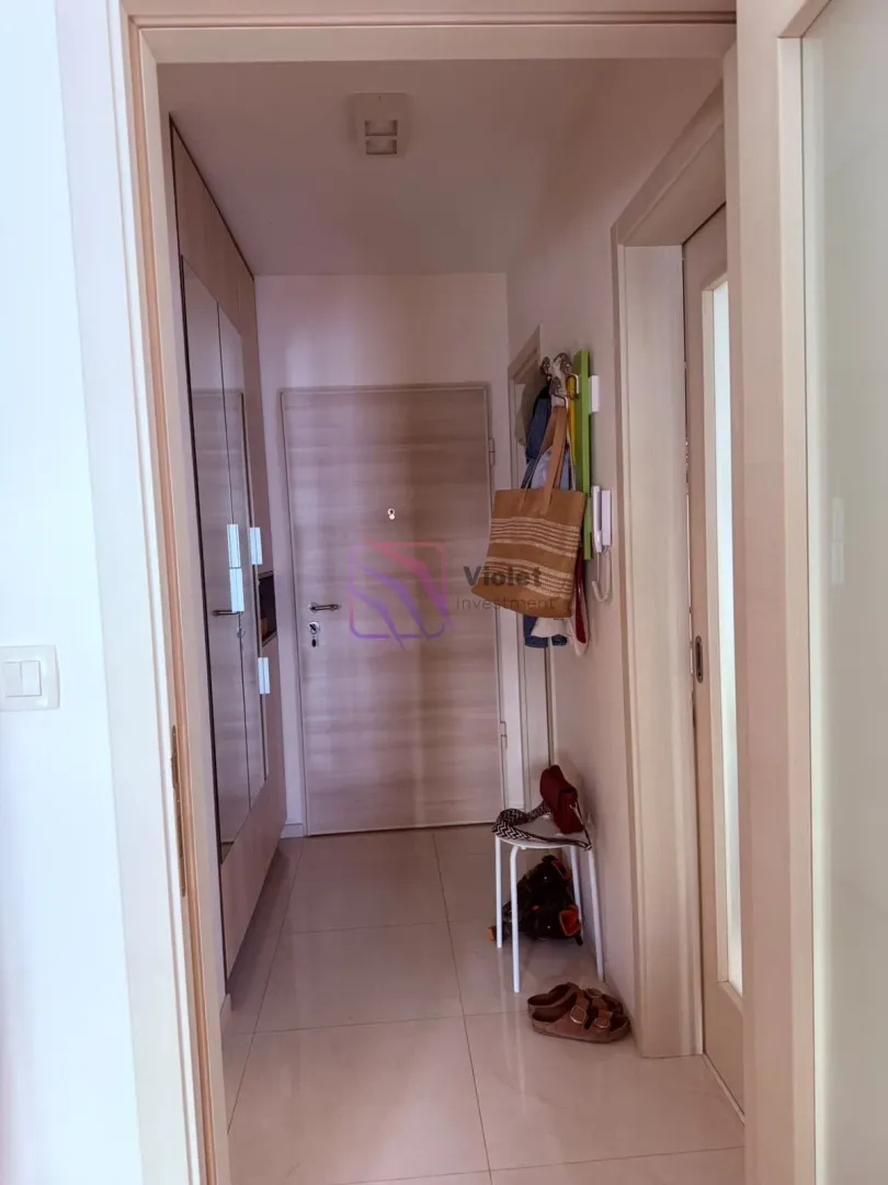 Izdavanje, dvosoban stan, 62m², City Kej, Podgorica