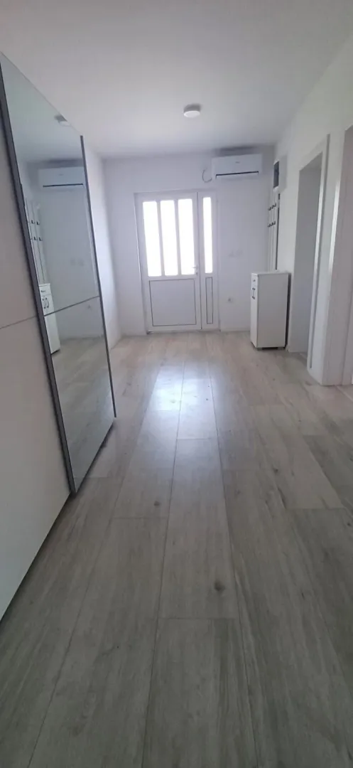 Rent, house, 260m², Donji Kokoti, Podgorica