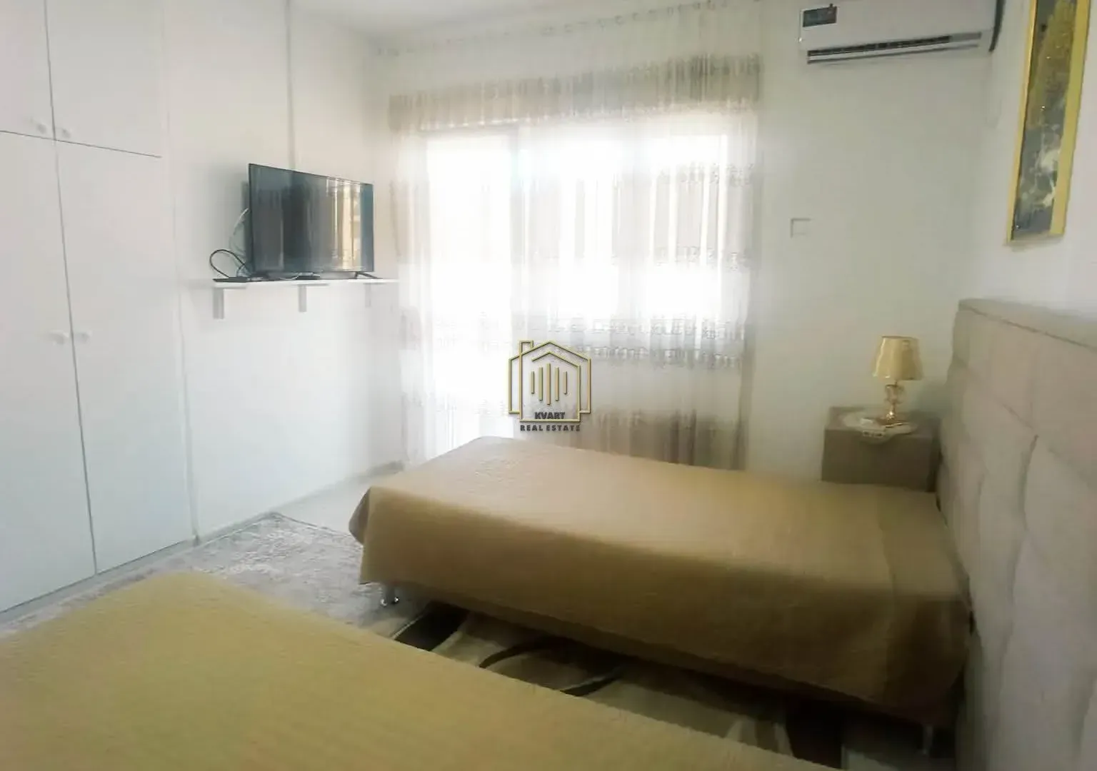 Izdavanje, dvosoban stan, 104m², Tološi, Podgorica