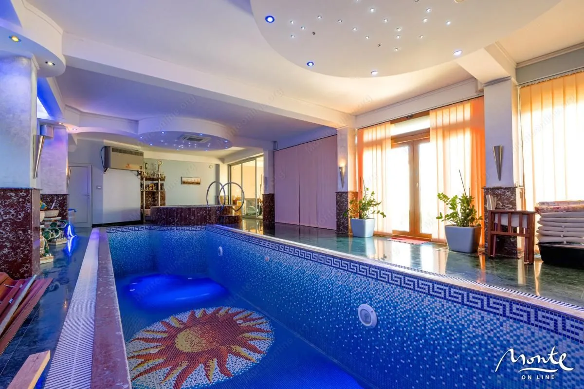 Sale, house, 430m², Bečići, Budva