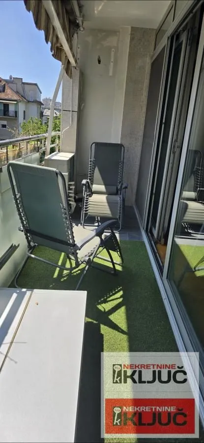 Izdavanje, četvorosoban stan, 134m², Spens, Novi Sad Sve Podlokacije