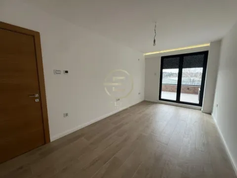 Prodaja, kuća, 181m², Sremska Kamenica, Petrovaradin - image 11