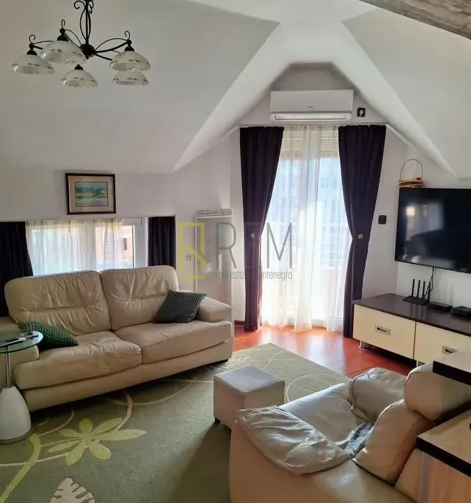 Prodaja, trosoban stan, 87m², Stari Aerodrom, Podgorica