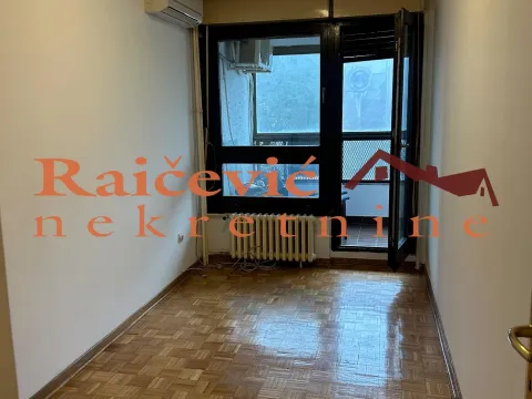 Rent, three bedroom apartment, 115m², Kalenić Pijaca, Vračar Sve Podlokacije - image 8