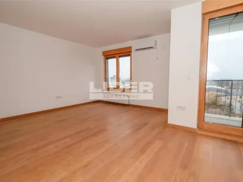 Prodaja, trosoban stan, 91m², Zemun Sve Podlokacije, Beograd - image 1