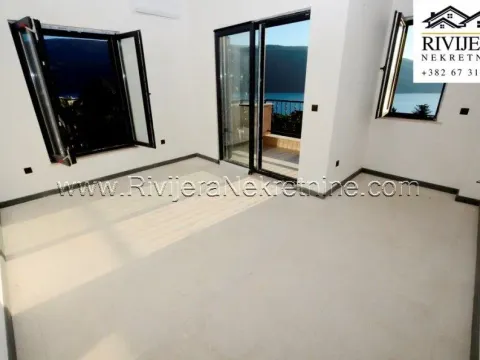 Sale, one bedroom apartment, 2205m², Kumbor, Herceg Novi - image 4