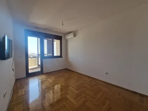 Sale, two bedroom apartment, 120m², Bečići, Budva - image 22
