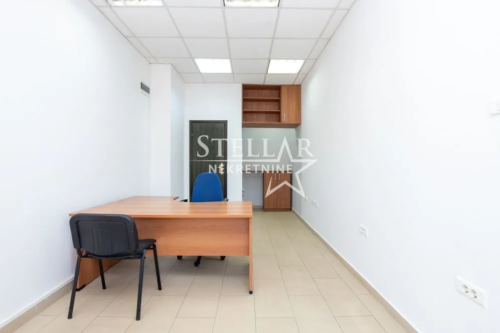 Rent, office space, 18m², Vezirov Most, Podgorica