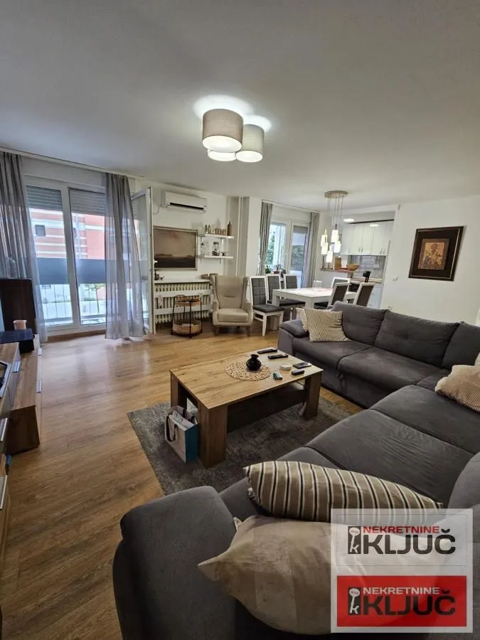 Prodaja, trosoban stan, 76m², Liman 3, Novi Sad Sve Podlokacije