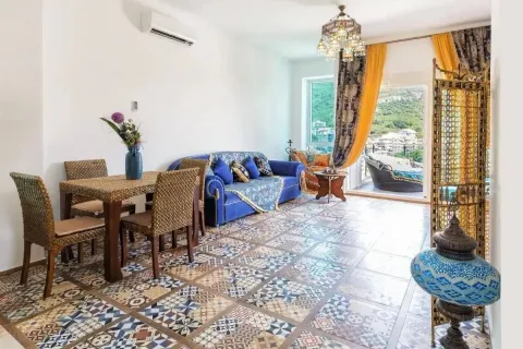 Sale, two bedroom apartment, 102m², Bečići, Budva - image 3