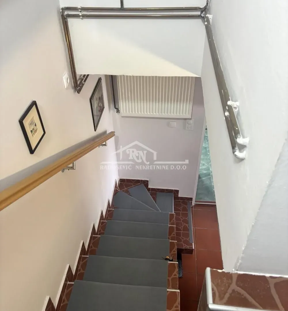 Sale, two bedroom apartment, 66m², Bele Vode, Beograd