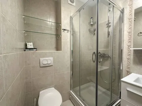 Prodaja, dvosoban stan, 88m², Bečići, Budva - image 12