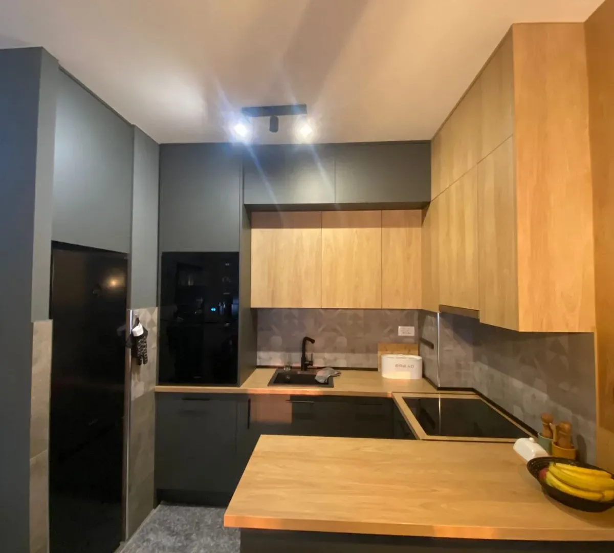 Izdavanje, jednosoban stan, 47m², Pobrežje, Podgorica