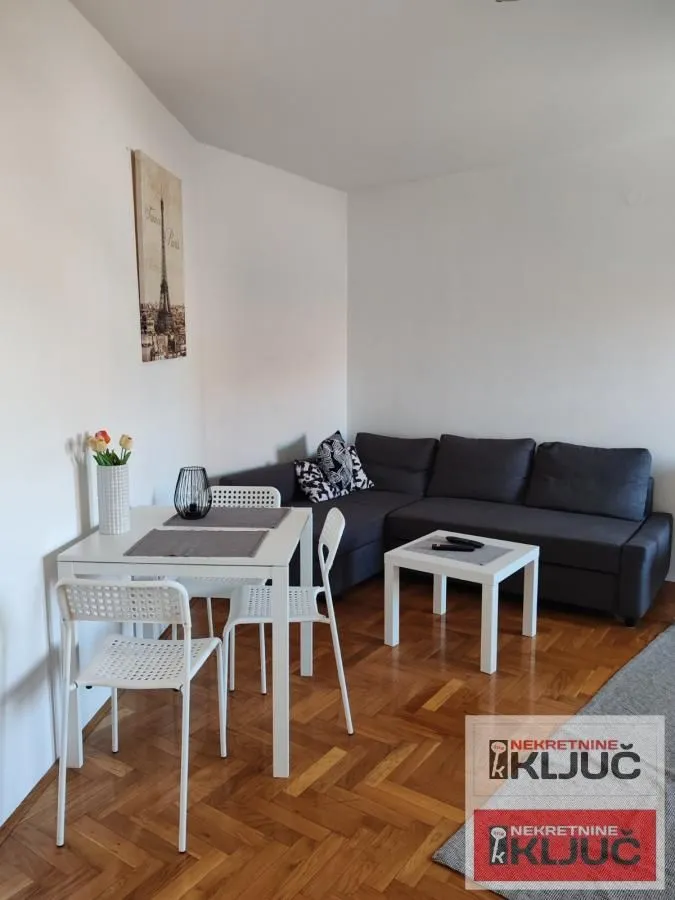 Prodaja, jednosoban stan, 36m², Bulevar patrijarha Pavla, Novi Sad Sve Podlokacije