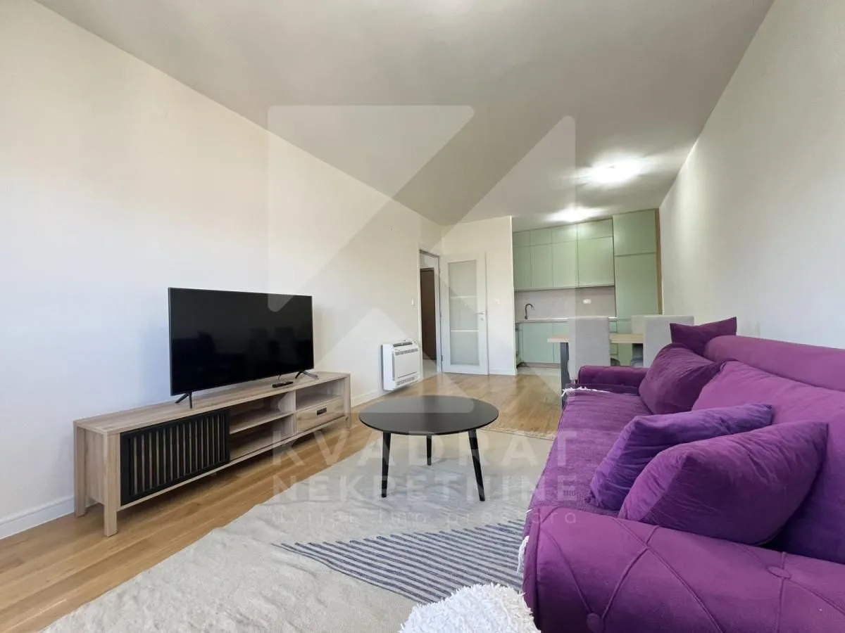 Rent, two bedroom apartment, 72m², Central Point, Podgorica