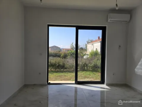 Prodaja, jednosoban stan, 44m², Tivat, Crna Gora - image 7
