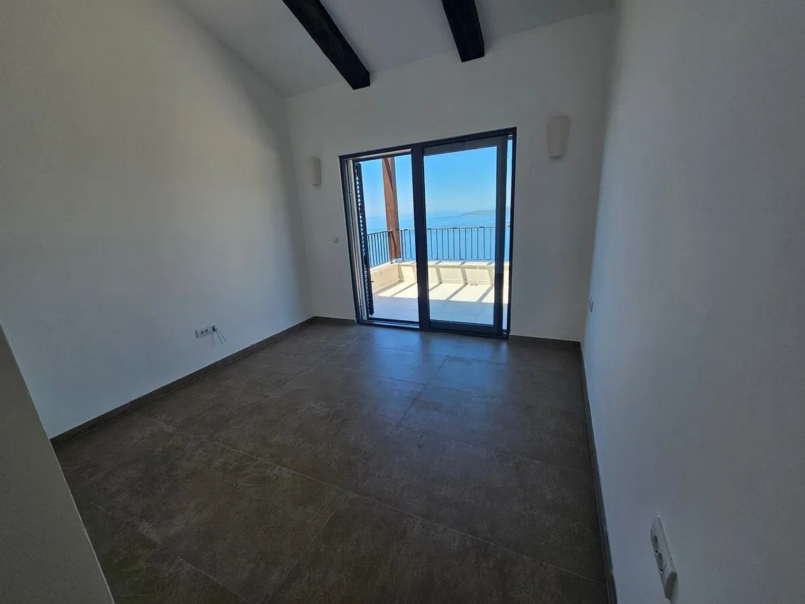 Sale, house, 430m², Blizikuće, Budva