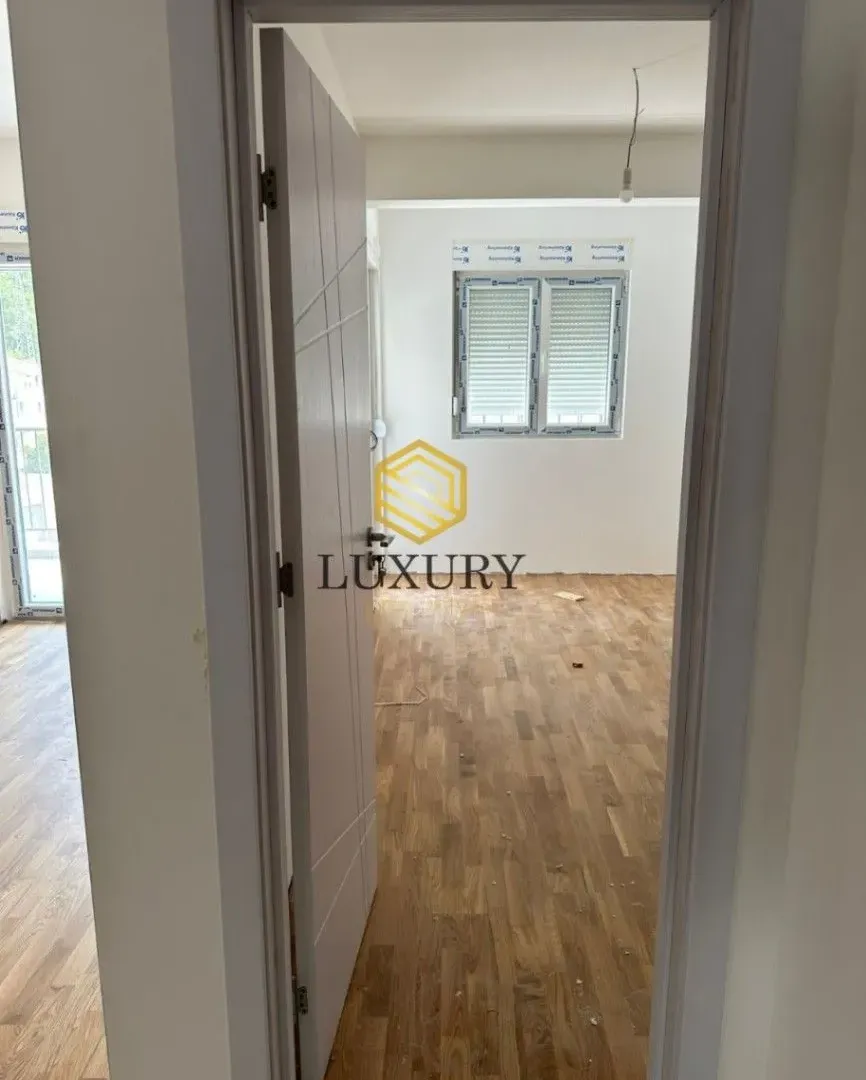 Prodaja, jednosoban stan, 42m², Podkošljun, Budva