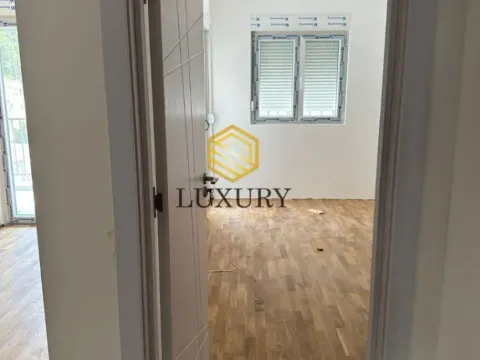 Prodaja, jednosoban stan, 42m², Podkošljun, Budva - image 7