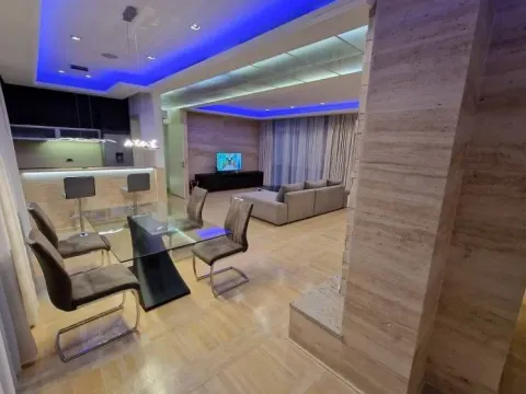 Stan in Dedinje Sve Podlokacije