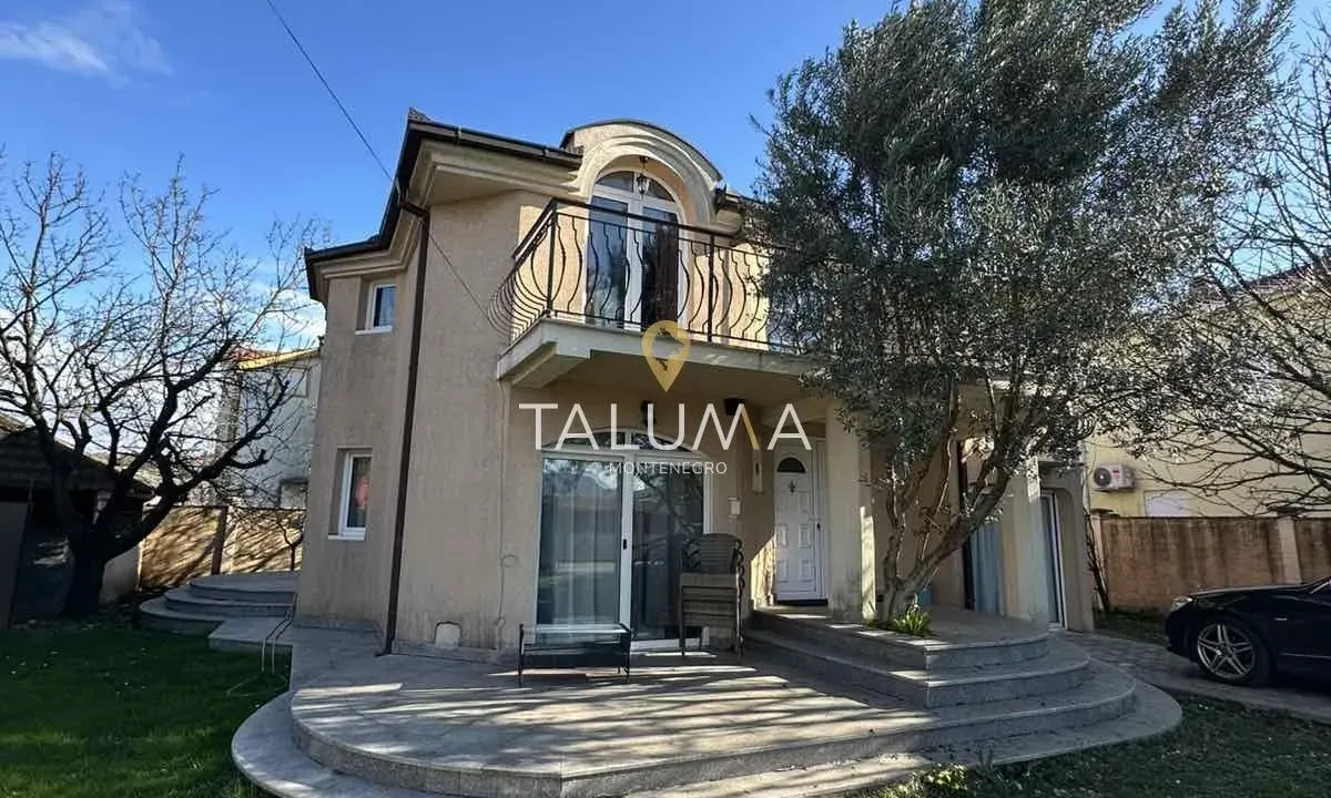 Izdavanje, kuća, 200m², Donja Gorica, Podgorica