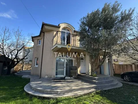 Rent, house, 200m², Donja Gorica, Podgorica - image 1