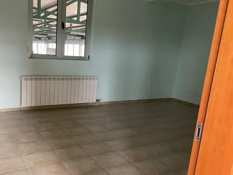 Rent, office space, 2600m², Stara Pazova, Srbija - image 9