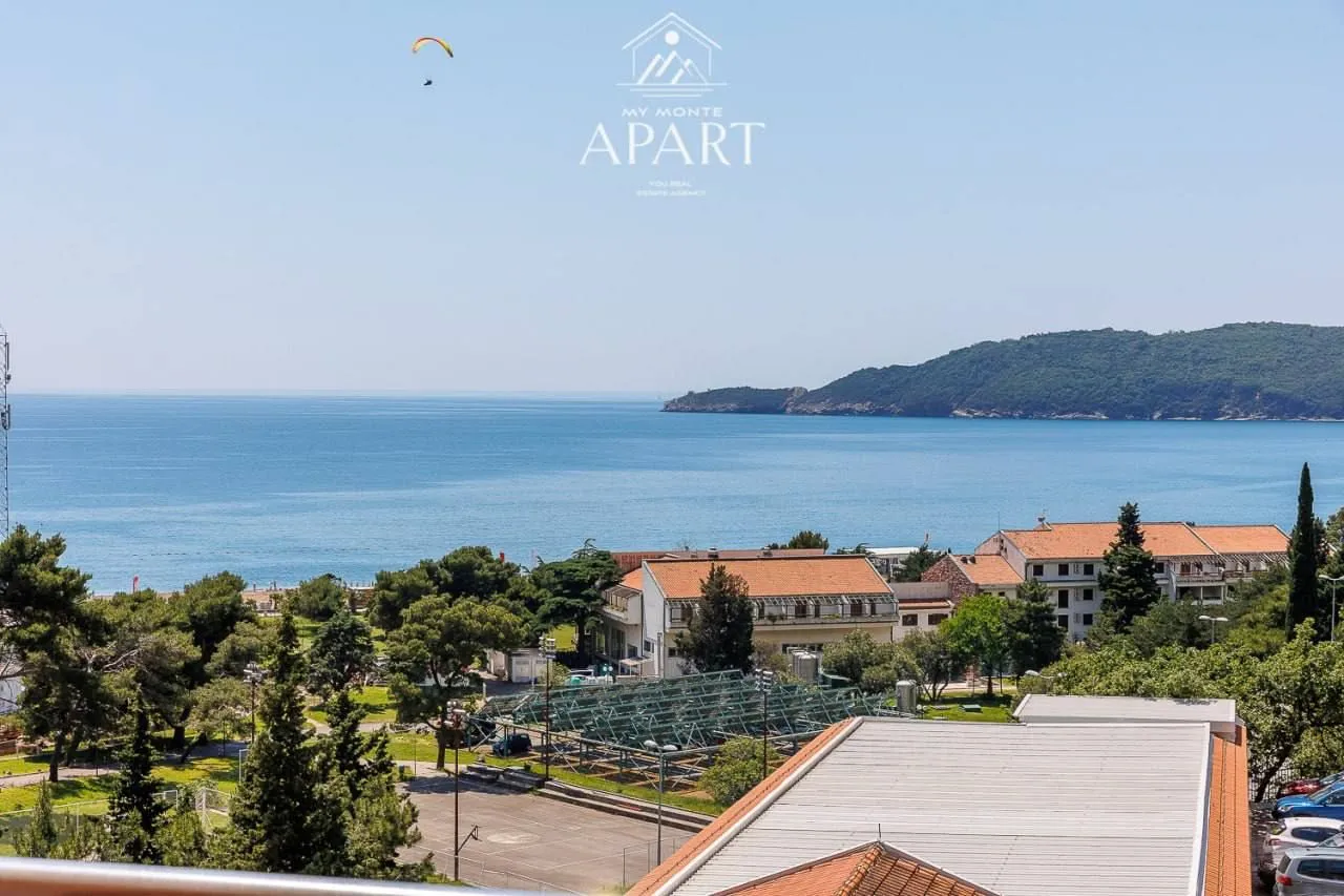 Rent, two bedroom apartment, 100m², Bečići, Budva
