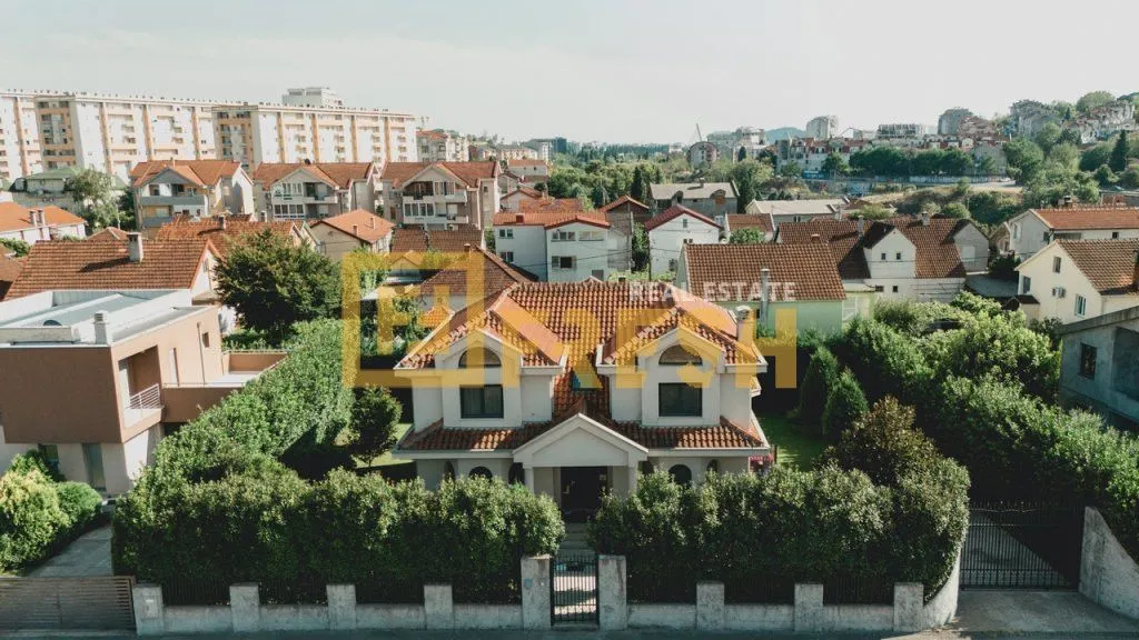 Prodaja, kuća, 253m², Zagorič, Podgorica