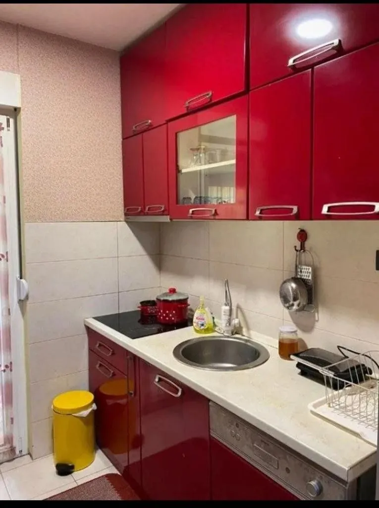 Izdavanje, dvosoban stan, 90m², Zagorič, Podgorica