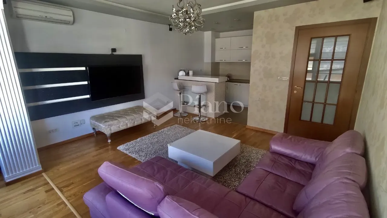 Rent, two bedroom apartment, 75m², City Kvart, Podgorica