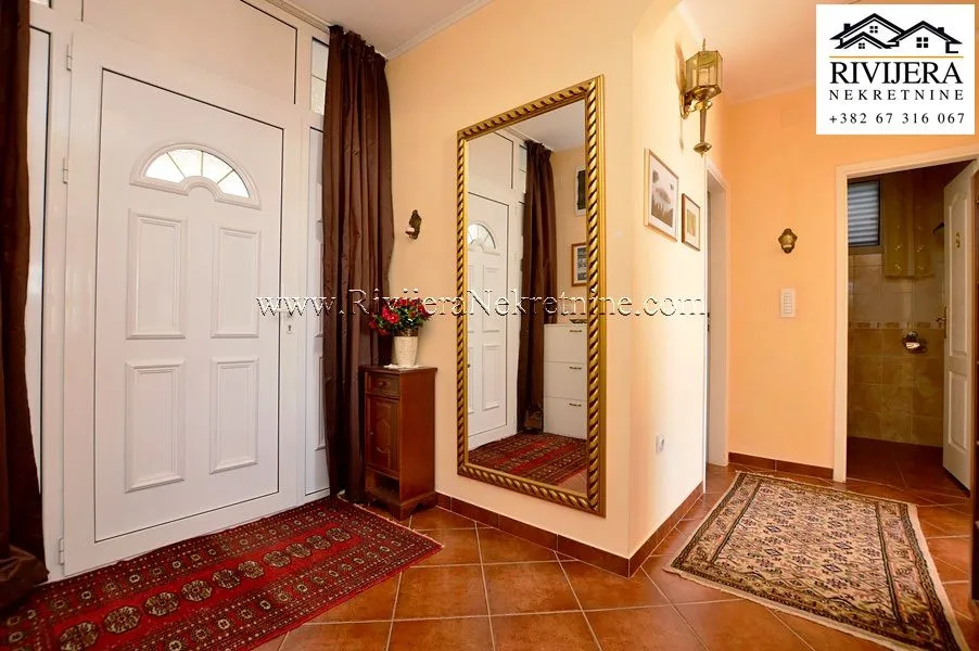 Prodaja, kuća, 229m², Podi, Herceg Novi