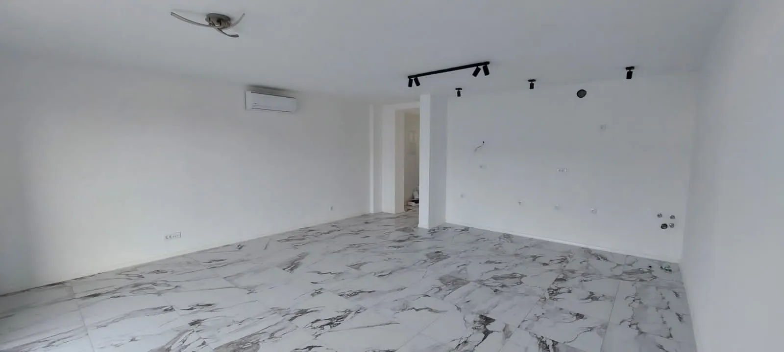 Prodaja, stan, 100m², Tivat, Crna Gora