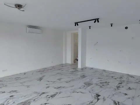 Prodaja, stan, 100m², Tivat, Crna Gora - image 9