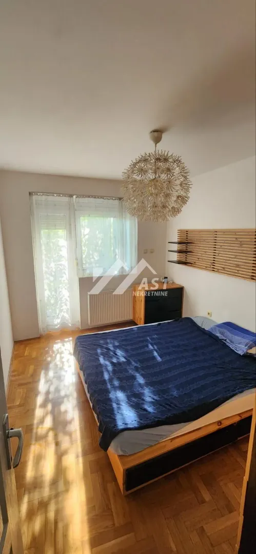 Izdavanje, dvosoban stan, 51m², Banatić, Novi Sad Sve Podlokacije