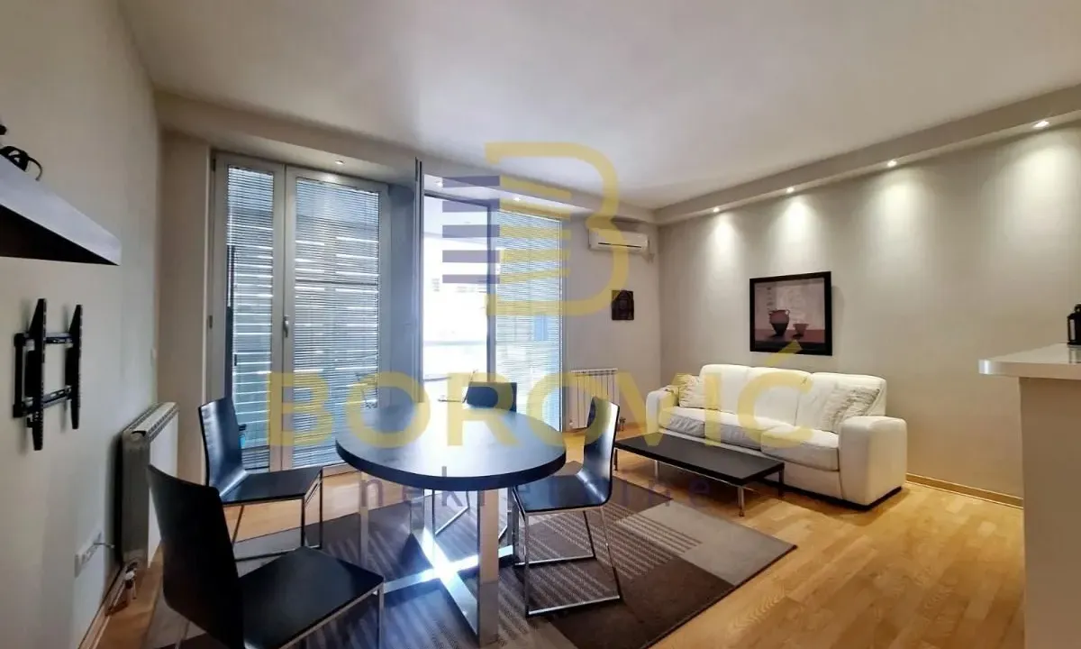 Izdavanje, dvosoban stan, 51m², Vračar Hram, Vračar Sve Podlokacije