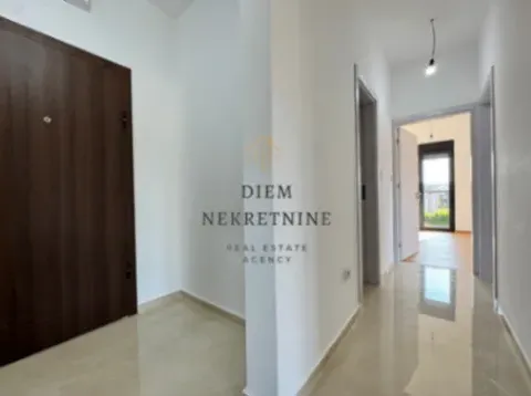 Izdavanje, dvosoban stan, 56m², Zabjelo, Podgorica - image 11