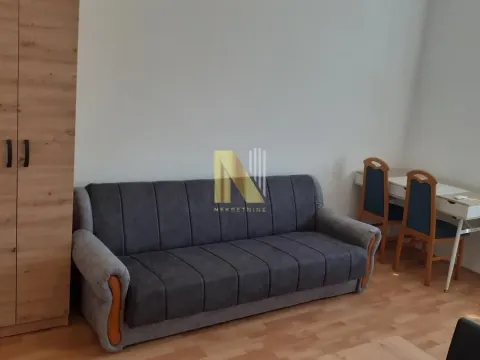 Rent, studio apartment, 26m², Stari grad, Novi Sad