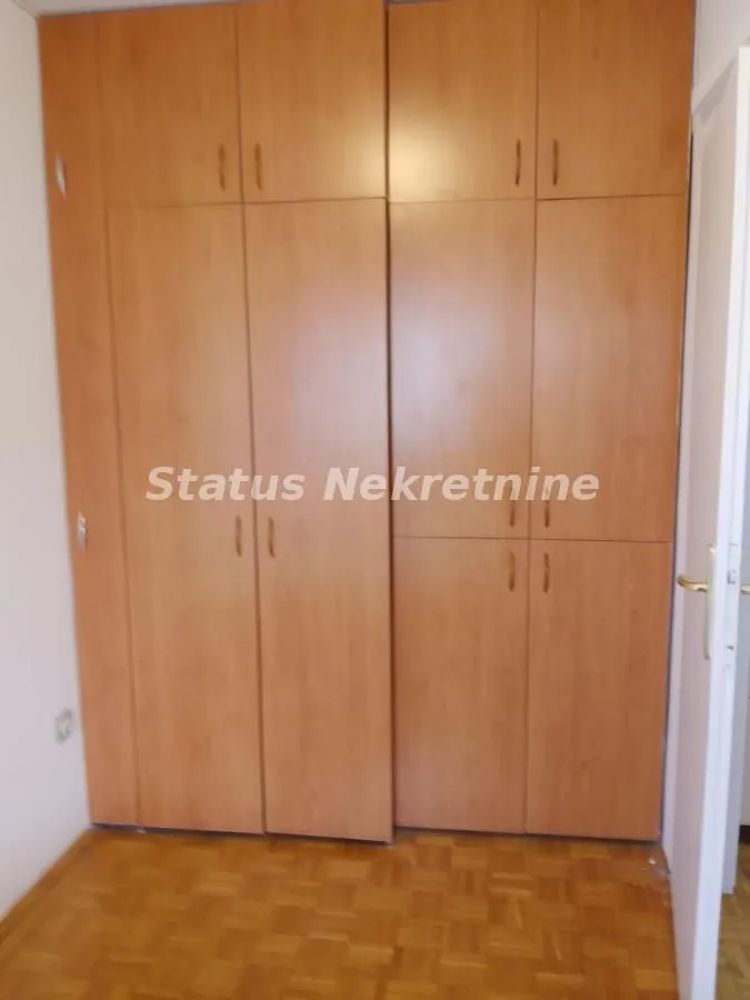 Izdavanje, trosoban stan, 62m², Liman 3, Novi Sad Sve Podlokacije