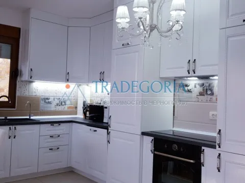 Prodaja, trosoban stan, 104m², Dobra Voda, Bar - image 12