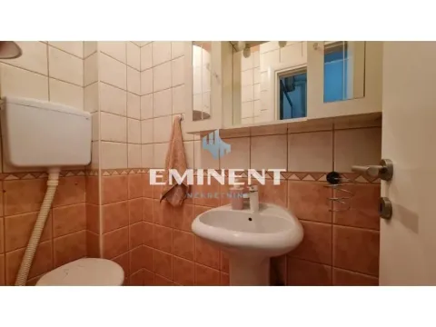 Izdavanje, trosoban stan, 80m², Čukarica, Beograd - image 12