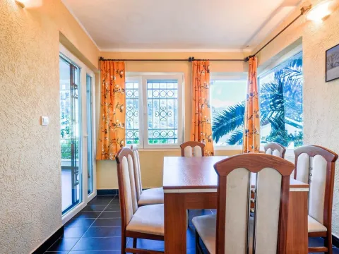 Prodaja, dvosoban stan, 104m², Stoliv, Kotor - image 3