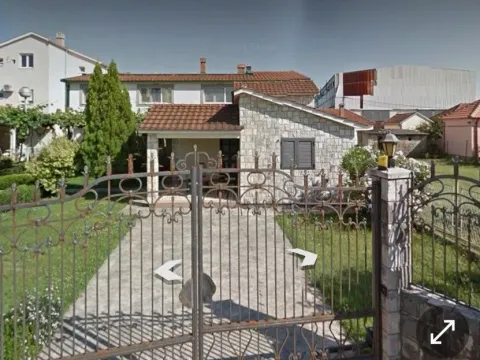 Izdavanje, jednosoban stan, 45m², City Kvart, Podgorica - image 2