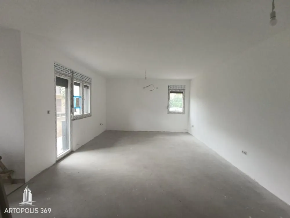 Prodaja, dvosoban stan, 61m², Ledine, Beograd