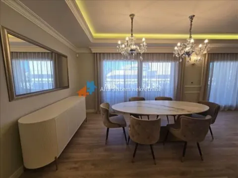 Izdavanje, stan, 215m², Savski Venac, Beograd - image 2