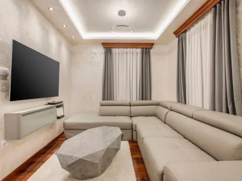 Prodaja, jednosoban stan, 37m², Stari Grad Kotor, Kotor - image 3