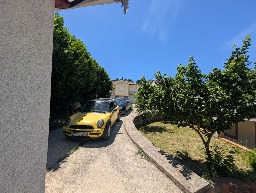 Sale, house, 140m², Zagorič, Podgorica