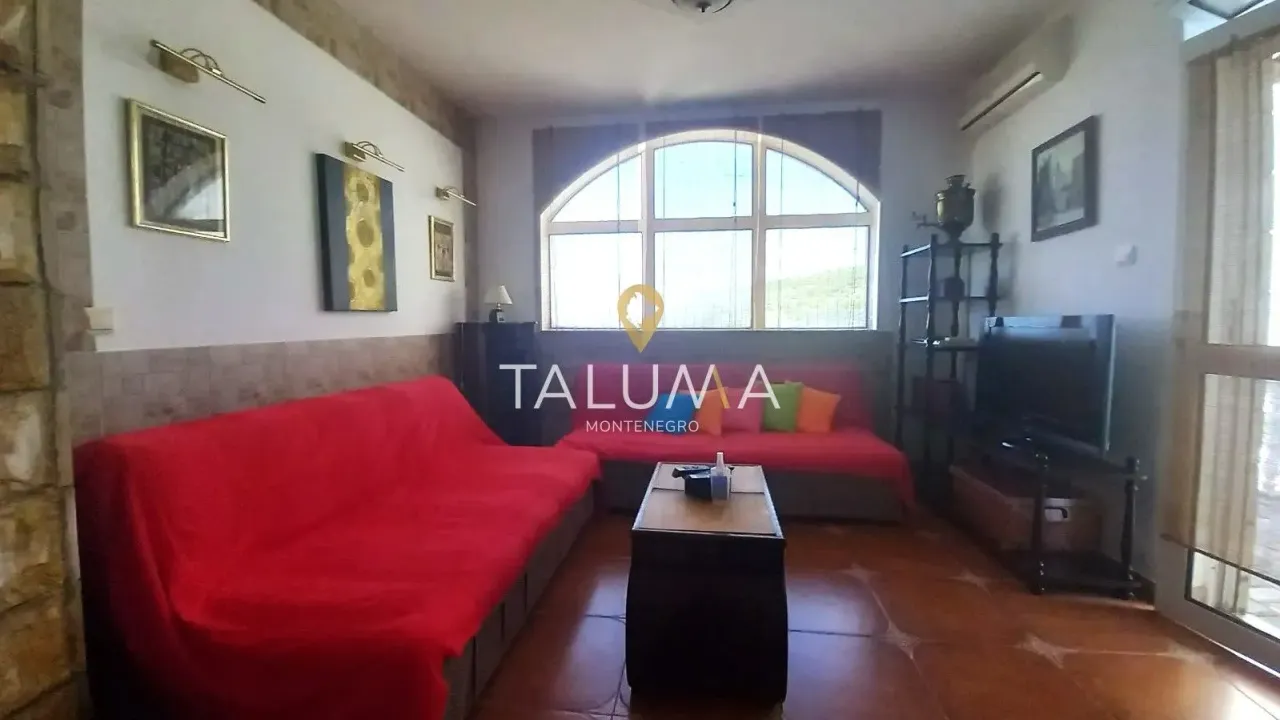 Sale, one bedroom apartment, 50m², Sveti Stefan, Budva